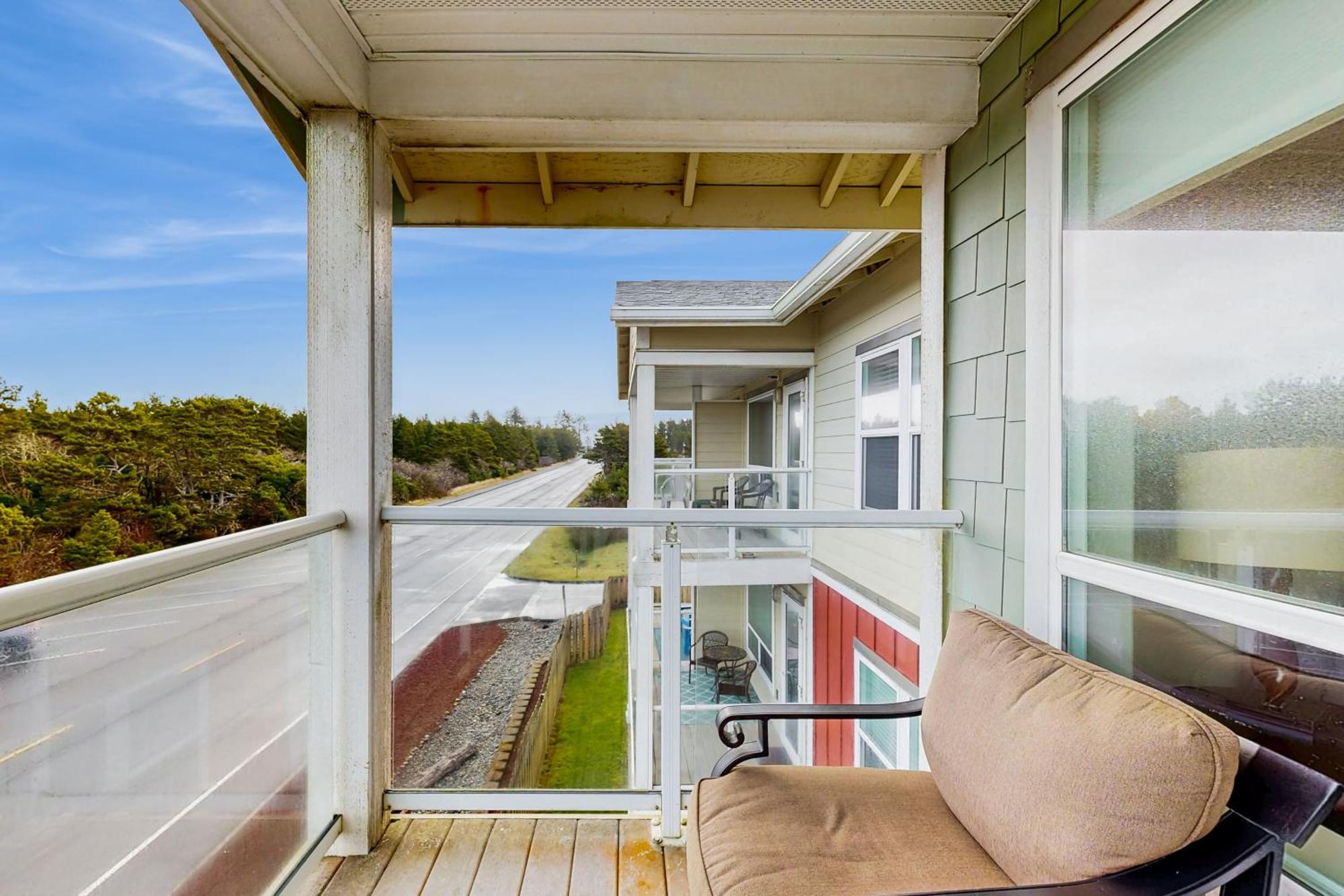 Lighthouse Views Apartment Westport Exterior photo